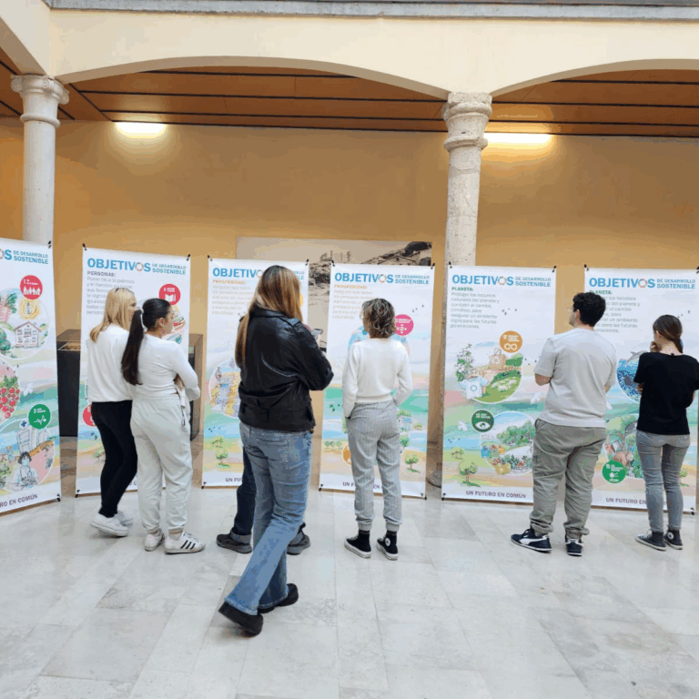 La Exposición «ODS. Un Futuro en Común» visita la Facultad de Humanidades de la UCLM en Toledo